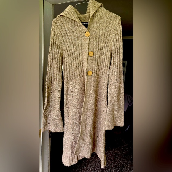 Women’s 100% acrylic button cardigan. - Picture 1 of 2